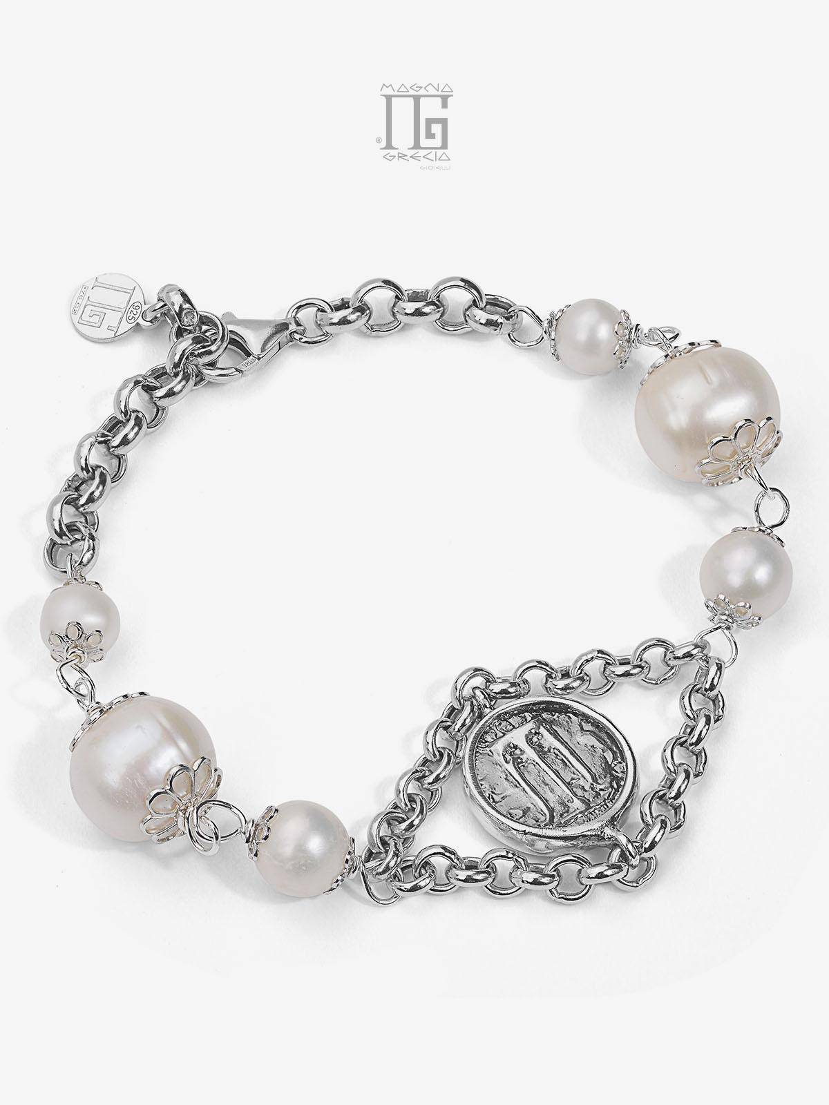 Silver bracelet with natural freshwater pearls and stater Cod. MGK 4026 V