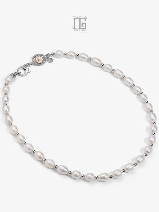Collar de perlas naturales de agua dulce y estateros de plata Código MGK 4069 V